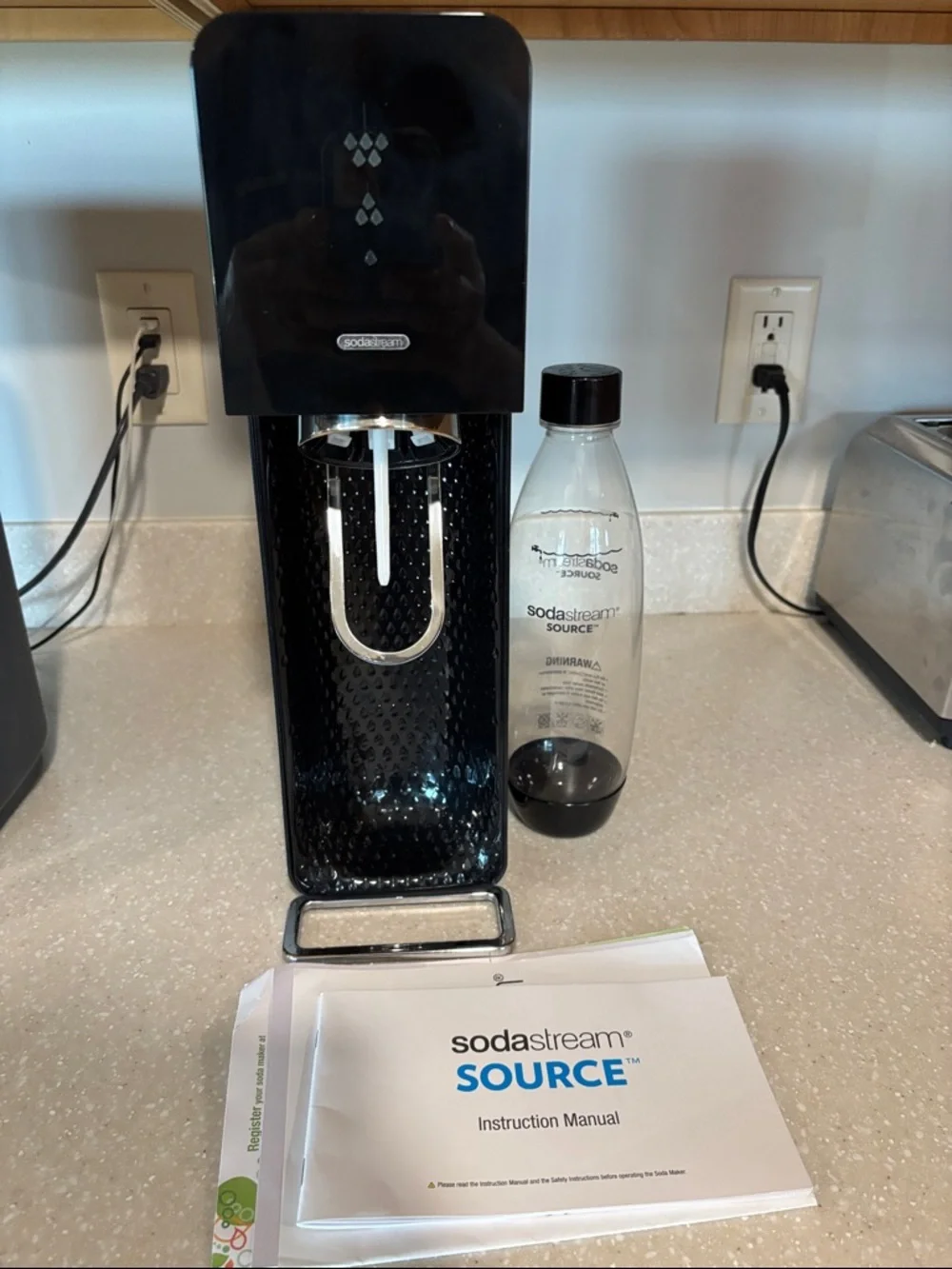 SodaStream Source Black Sparkling Water Maker - Picture 1 of 6